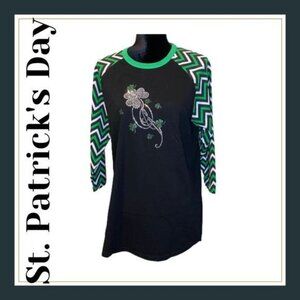 Womens St. Patricks Day Raglan Shirt L Chevron 3/4 Sleeves Rhinestone Clover